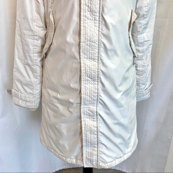 Aritzia White Ski & Snow Jacket - Picture 7 of 15